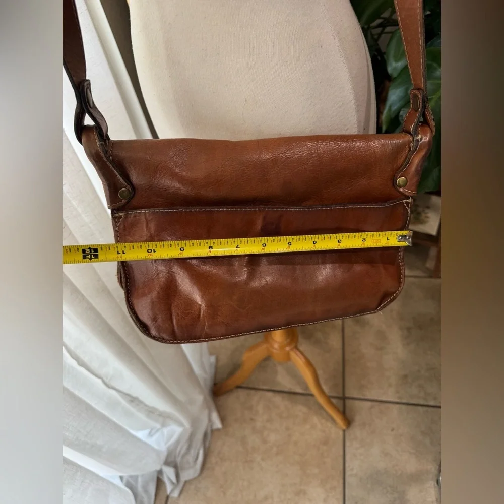 Patricia‎ Nash Brown Leather Crossbody Bag